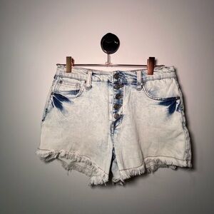 Altar’d State - White Acid Wash Denim Shorts - Light Blue Size 28/7